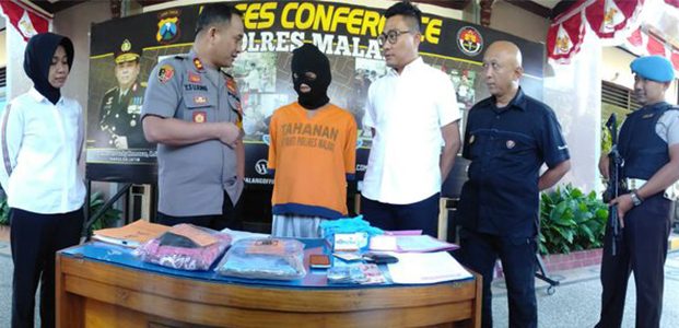 Jual Istri ke Pria Hidung Belang, Pria asal Lamongan Ini Ditangkap Polisi Malang Jual Istri ke Pria Hidung Belang, Pria asal Lamongan Ini Ditangkap Polisi Malang