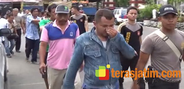 Gerebek Judi Sabung Ayam Skala Besar, Polisi Amankan 5 Truk Barang Bukti Gerebek Judi Sabung Ayam Skala Besar, Polisi Amankan 5 Truk Barang Bukti
