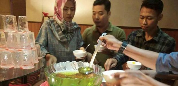 Jurnalis yang Protes dalam Media Gathering di Aston Bojonegoro Lakukan Klarifikasi Jurnalis yang Protes dalam Media Gathering di Aston Bojonegoro Lakukan Klarifikasi
