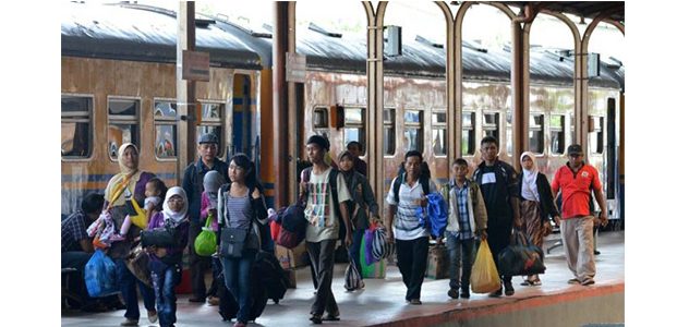 Harga BBM Turun, KAI Daop Surabaya Turunkan Tarif 7 Rute Perjalanan Kereta Harga BBM Turun, KAI Daop Surabaya Turunkan Tarif 7 Rute Perjalanan Kereta
