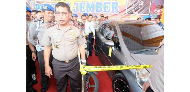 Kapolda Jatim: Pelaku Penembakan Mahasiswa di Jember Oknum Anggota Brimob Kapolda Jatim: Pelaku Penembakan Mahasiswa di Jember Oknum Anggota Brimob