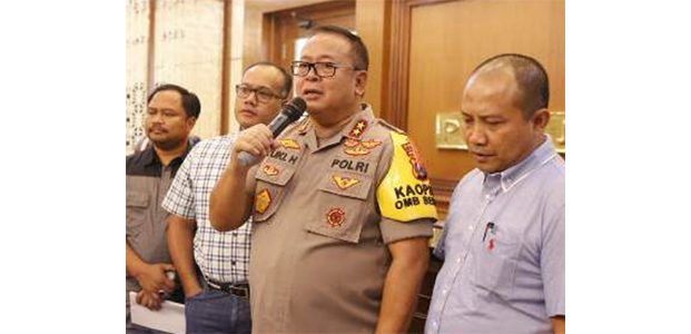 Kasus Hoaks di asrama Mahasiswa Papua, Polda Jatim Ajukan Pencabutan Paspor Satu Tersangka Kasus Hoaks di asrama Mahasiswa Papua, Polda Jatim Ajukan Pencabutan Paspor Satu Tersangka