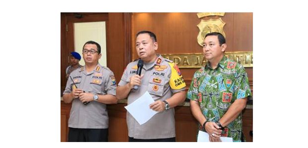 Kasus Pembakaran Polsek Tambelangan Sampang, 21 Orang Jadi Buron Polisi Kasus Pembakaran Polsek Tambelangan Sampang, 21 Orang Jadi Buron Polisi