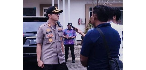 Kasus Pembunuhan Mertua Sekda Lamongan, Polisi Amankan Penadah HP Korban Kasus Pembunuhan Mertua Sekda Lamongan, Polisi Amankan Penadah HP Korban