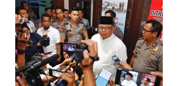 Kasus Prostitusi, Polda Jatim Panggil 4 Artis dan 2 Finalis Puteri Indonesia Kasus Prostitusi, Polda Jatim Panggil 4 Artis dan 2 Finalis Puteri Indonesia