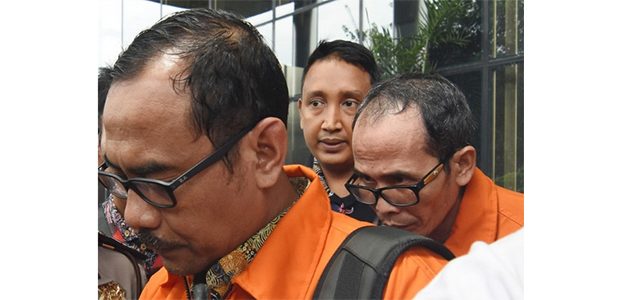 Kasus Suap Romy, Mantan Kakanwil Kemenag Jatim dan Kakandepag Gresik Divonis Bersalah Kasus Suap Romy, Mantan Kakanwil Kemenag Jatim dan Kakandepag Gresik Divonis Bersalah