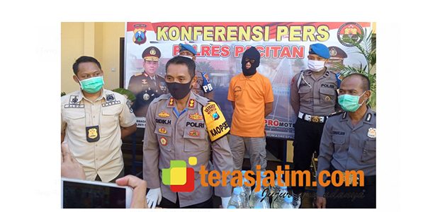 Bawa Ratusan Liter Ciu, Pria Asal Trenggalek Diringkus Polisi Pacitan Bawa Ratusan Liter Ciu, Pria Asal Trenggalek Diringkus Polisi Pacitan