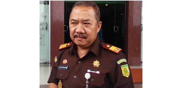 Kejati Jatim Tetapkan Mantan Ketua DPRD Surabaya, Sebagai Tersangka Kasus PT. PWU Kejati Jatim Tetapkan Mantan Ketua DPRD Surabaya, Sebagai Tersangka Kasus PT. PWU