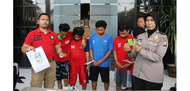 Komplotan Maling Motor Spesialis Dinihari Dibekuk, Seorang Ditembak Komplotan Maling Motor Spesialis Dinihari Dibekuk, Seorang Ditembak