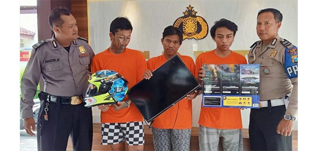 Komplotan Maling Kamar Kos di Driyorejo Gresik Dibekuk Polisi Komplotan Maling Kamar Kos di Driyorejo Gresik Dibekuk Polisi