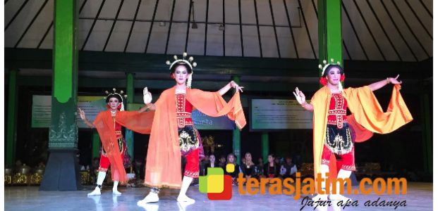 Komunitas Anjasura Perkenalkan Budaya Jatim di Langen Beksan Nemlikuran Komunitas Anjasura Perkenalkan Budaya Jatim di Langen Beksan Nemlikuran