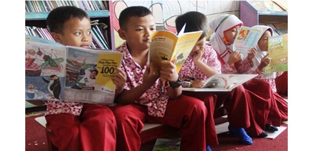 Wali Murid di Jombang Keluhkan Kebijakan Siswa Wajib Beli LKS Wali Murid di Jombang Keluhkan Kebijakan Siswa Wajib Beli LKS