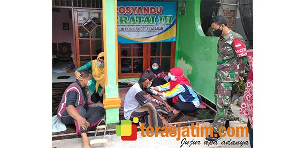 Gerai Vaksin di Sejumlah Desa di Lamongan Menarik Minat Warga Gerai Vaksin di Sejumlah Desa di Lamongan Menarik Minat Warga