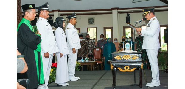 60 Kades Baru di Lamongan Resmi Dilantik, Ini Pesan Pak Yes 60 Kades Baru di Lamongan Resmi Dilantik, Ini Pesan Pak Yes