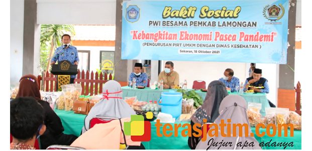 PWI Lamongan Gelar Bhakti Sosial di Bidang Sosial Ekonomi PWI Lamongan Gelar Bhakti Sosial di Bidang Sosial Ekonomi