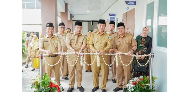 Realisasikan Program ‘Lamongan Sehat’, Bupati Yes Resmikan Poliklinik II RSUD Dr. Soegiri Realisasikan Program ‘Lamongan Sehat’, Bupati Yes Resmikan Poliklinik II RSUD Dr. Soegiri
