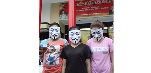 Lagi, Polisi Bongkar Bisnis ‘Esek-Esek’ Mahasiswi Melalui Facebook Lagi, Polisi Bongkar Bisnis ‘Esek-Esek’ Mahasiswi Melalui Facebook