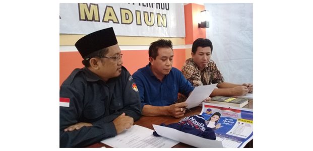 Lakukan Pelanggaran Kampanye, Artis Ratna Listy Dilarang Kampanye di Kota Madiun Lakukan Pelanggaran Kampanye, Artis Ratna Listy Dilarang Kampanye di Kota Madiun