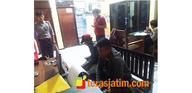 Malak Sopir di Perempatan Kapongan Situbondo, 2 Pengamen Diciduk Polisi Malak Sopir di Perempatan Kapongan Situbondo, 2 Pengamen Diciduk Polisi