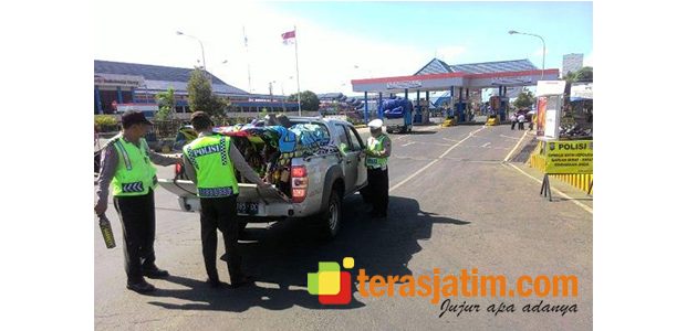 Libur Panjang, Pemeriksaan Di Pelabuhan ASDP Ketapang Banyuwangi Diperketat Libur Panjang, Pemeriksaan Di Pelabuhan ASDP Ketapang Banyuwangi Diperketat
