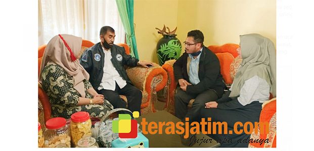 Beri Nasihat ke Pengantin Baru, Ini Kunci Keharmonisan Keluarga Ala Cabup Yudi Sumbogo Beri Nasihat ke Pengantin Baru, Ini Kunci Keharmonisan Keluarga Ala Cabup Yudi Sumbogo