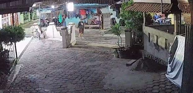 Viral, Aksi Maling Pakaian Dalam Wanita di Kota Madiun Viral, Aksi Maling Pakaian Dalam Wanita di Kota Madiun