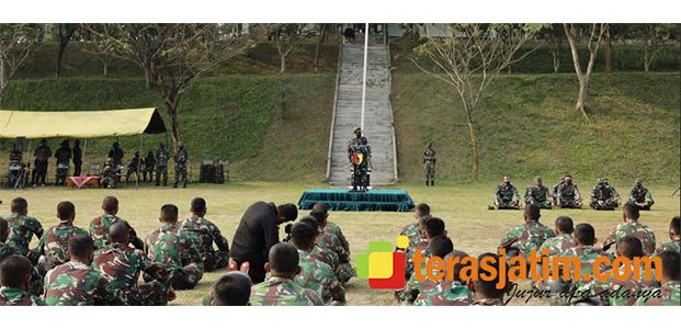 Pangdam Pantau Kesiapan Yonif 527/BY Yang Akan Ditugaskan di Perbatasan Indonesia-Papua Nugini Pangdam Pantau Kesiapan Yonif 527/BY Yang Akan Ditugaskan di Perbatasan Indonesia-Papua Nugini
