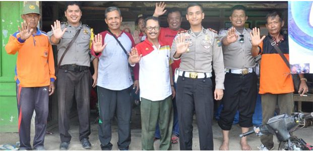 Angka Kecelakaan Pelajar Masih Tinggi, Kasatlantas Polres Bojonegoro Blusukan ke Desa Angka Kecelakaan Pelajar Masih Tinggi, Kasatlantas Polres Bojonegoro Blusukan ke Desa