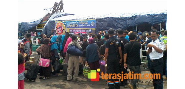 Masyarakat Antusias Ikuti Mudik Gratis Jurusan Banyuwangi-Sapeken Madura Masyarakat Antusias Ikuti Mudik Gratis Jurusan Banyuwangi-Sapeken Madura