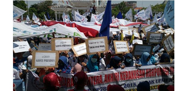 May Day, Ribuan Buruh Padati depan Kantor Gubernur Jatim May Day, Ribuan Buruh Padati depan Kantor Gubernur Jatim