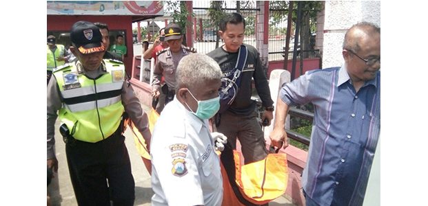 Mayat Wanita Tak Dikenal, Ditemukan Tergeletak di Terminal Kertonegoro Ngawi Mayat Wanita Tak Dikenal, Ditemukan Tergeletak di Terminal Kertonegoro Ngawi
