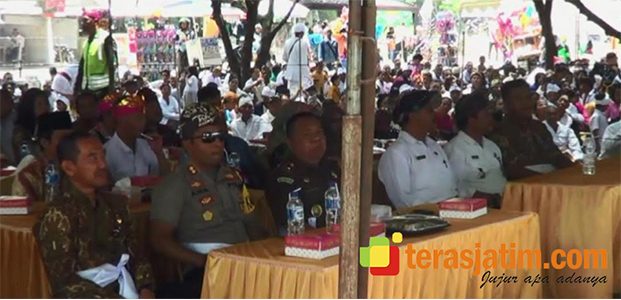 Tradisi Melasti di Kabupaten Blitar Blitar Kuatkan Persatuan Antar Umat Beragama Tradisi Melasti di Kabupaten Blitar Blitar Kuatkan Persatuan Antar Umat Beragama