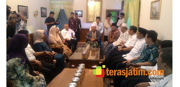 Menkopolhukam Sambangi Ponpes Queen Al Falah Mojo Kediri Menkopolhukam Sambangi Ponpes Queen Al Falah Mojo Kediri
