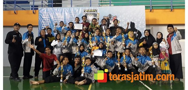 Meski Minim Atlet, PSHT Lamongan Kota Sabet Juara Umum III dalam Event Kejurcab di SCL Meski Minim Atlet, PSHT Lamongan Kota Sabet Juara Umum III dalam Event Kejurcab di SCL