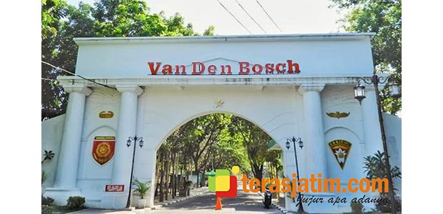 Misteri Dibalik Benteng Van Den Bosch Misteri Dibalik Benteng Van Den Bosch