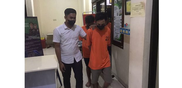 3 Remaja Belasan Tahun di Mojokerto Bobol 7 Sekolah 3 Remaja Belasan Tahun di Mojokerto Bobol 7 Sekolah