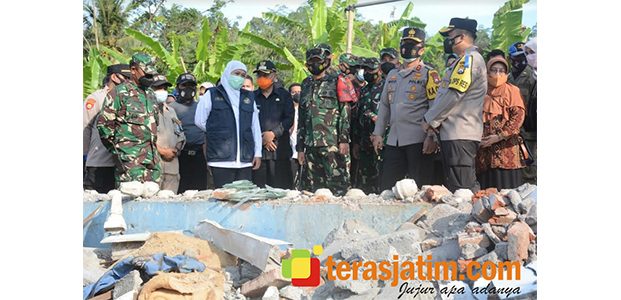 Kunjungi Tirtoyudo Malang, Forkopimda Jatim Bangun Rumah Warga Korban Gempa Kunjungi Tirtoyudo Malang, Forkopimda Jatim Bangun Rumah Warga Korban Gempa