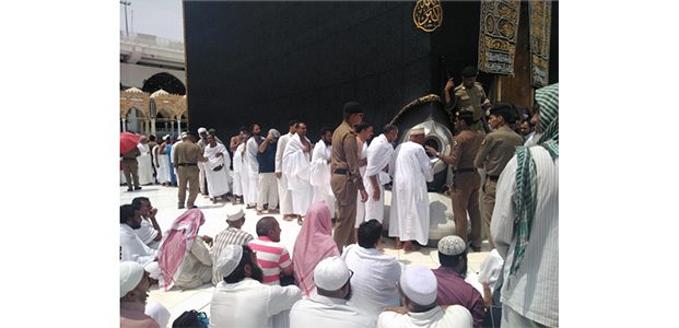 Musim Haji Usai, Masjidil Haram Lengang, Mencium Hajar Aswad Dibuat Antrian Musim Haji Usai, Masjidil Haram Lengang, Mencium Hajar Aswad Dibuat Antrian