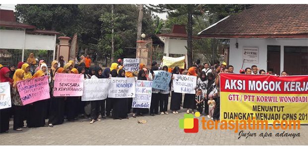 Nasib Tak Jelas, GTT di Wilayah Wonodadi Blitar Mogok Ngajar Nasib Tak Jelas, GTT di Wilayah Wonodadi Blitar Mogok Ngajar