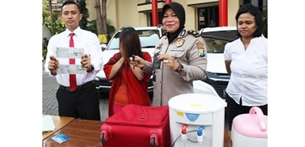Nekat Bawa Kabur Duit Suami Sirihnya, Wanita Muda ini Dibui Nekat Bawa Kabur Duit Suami Sirihnya, Wanita Muda ini Dibui