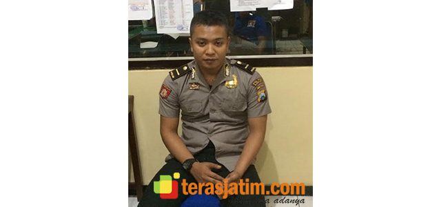 Ngaku Perwira Polisi, Pria asal Jombang Dibekuk Polisi Blitar Kota Ngaku Perwira Polisi, Pria asal Jombang Dibekuk Polisi Blitar Kota