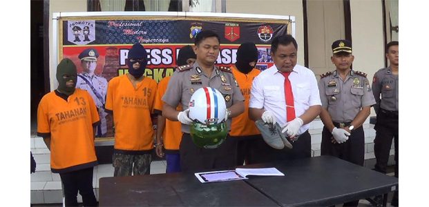 Ngamuk di Tempat Kos, Pria asal Tulungagung Tewas Dikeroyok di Sananwetan Blitar Ngamuk di Tempat Kos, Pria asal Tulungagung Tewas Dikeroyok di Sananwetan Blitar