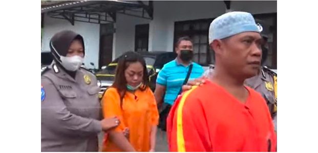 Janda di Ngawi Nekat Gelapkan 15 Motor dan 1 Mobil Rentalan Janda di Ngawi Nekat Gelapkan 15 Motor dan 1 Mobil Rentalan