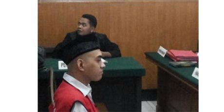 Nyabu Bersama 2 Wanita Panggilan, Anggota DPRD Pasuruan Dituntut 5 Tahun