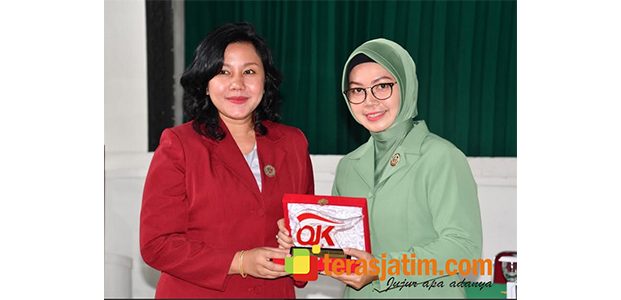 OJK Malang Beri Edukasi Tentang Perlindungan Konsumen di Makorem Baladhika Jaya OJK Malang Beri Edukasi Tentang Perlindungan Konsumen di Makorem Baladhika Jaya