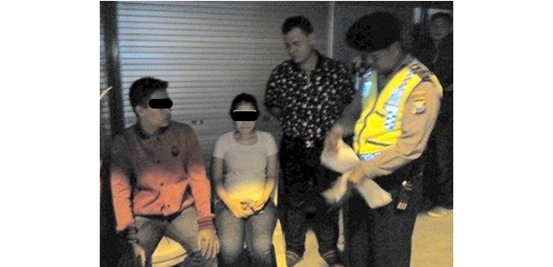 Obok-obok Dolly, Pasangan Kumpul Kebo asal Jombang Diamankan Obok-obok Dolly, Pasangan Kumpul Kebo asal Jombang Diamankan