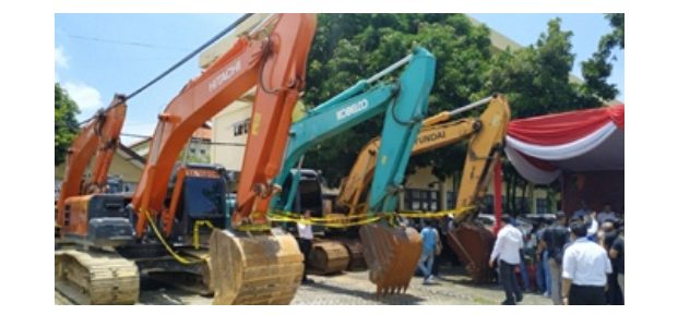 Operasi Tambang Ilegal di Jombang dan Sampang, Tim Gabungan Sita 3 Alat Berat Operasi Tambang Ilegal di Jombang dan Sampang, Tim Gabungan Sita 3 Alat Berat