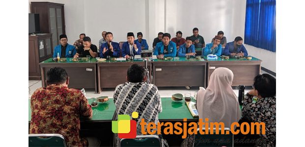 Sambangi DLH Soal Sampah, PMII Pacitan: Legislatif Harus Tahu! Sambangi DLH Soal Sampah, PMII Pacitan: Legislatif Harus Tahu!
