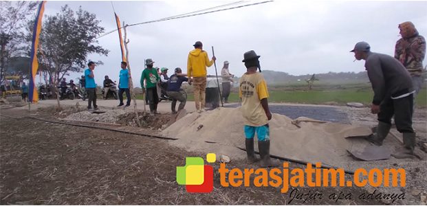 Jalan Pantai Buyutan Pacitan Dimuluskan, Hamparan Sawah Curi Decak Kagum Jalan Pantai Buyutan Pacitan Dimuluskan, Hamparan Sawah Curi Decak Kagum