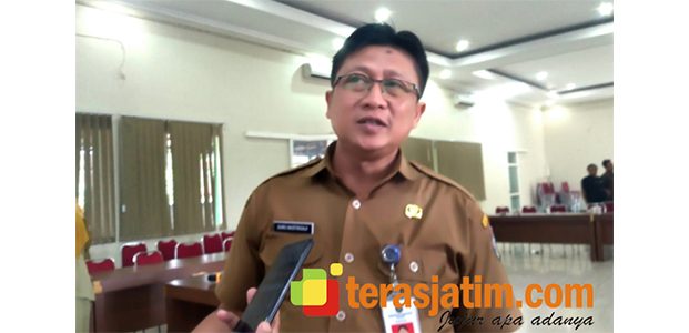 Penderita Gondongan di Pacitan Kudu Terapkan Etika Batuk Penderita Gondongan di Pacitan Kudu Terapkan Etika Batuk